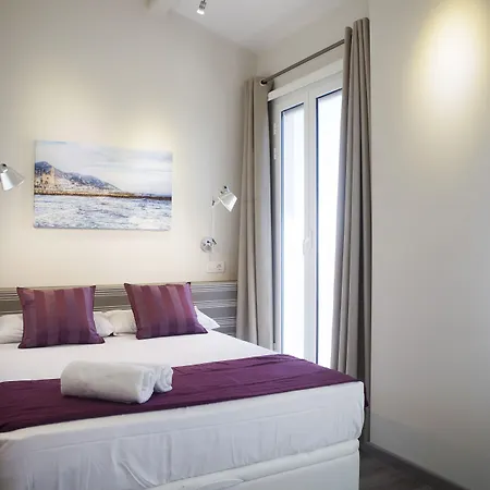 Eixample Building By Mercedes Heritage *