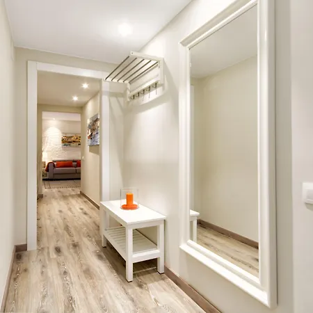 Eixample Building By Mercedes Heritage