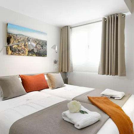 Eixample Building By Mercedes Heritage