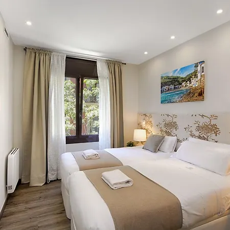 Apartment Eixample Building By Mercedes Heritage *