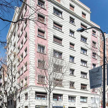 Eixample Building By Mercedes Heritage Barcelona